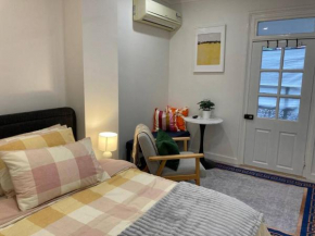 Lovely peaceful studio